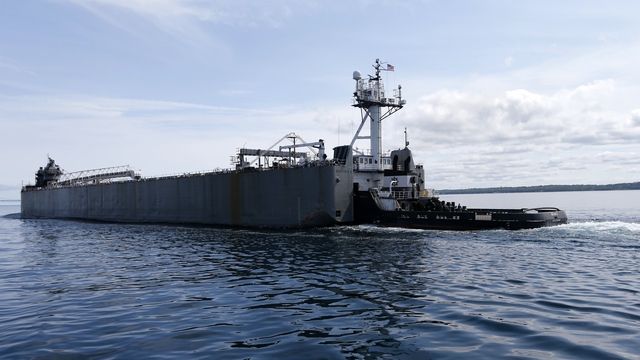 20130902-20130831__90P2118tug definance and barge ashtabula.JPG